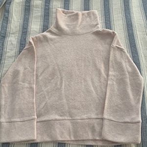 Women’s Fleece Sweater Size Large